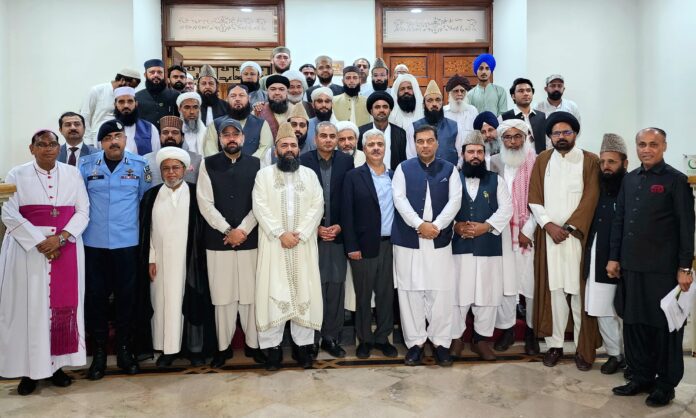 Delegation of scholars calls on Mohsin Naqvi, Chaudhry Salik Hussain