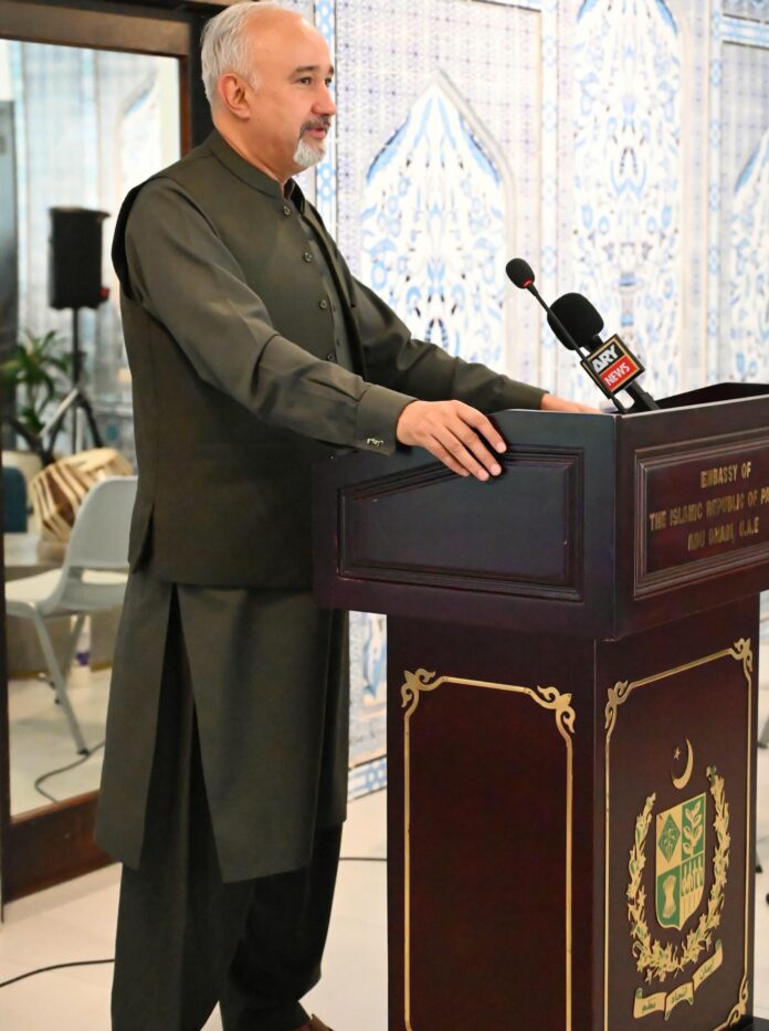Pakistan embassy celebrates Christmas with Pakistani Christian community
