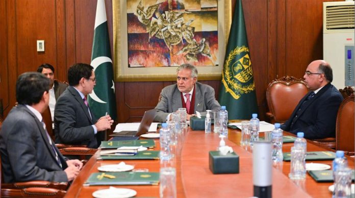 Deputy PM chairs meeting to resolve issue of ADR in Banking Sector