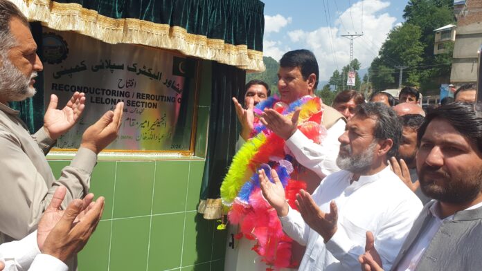 Muqam visits Alpurai, announces support for school