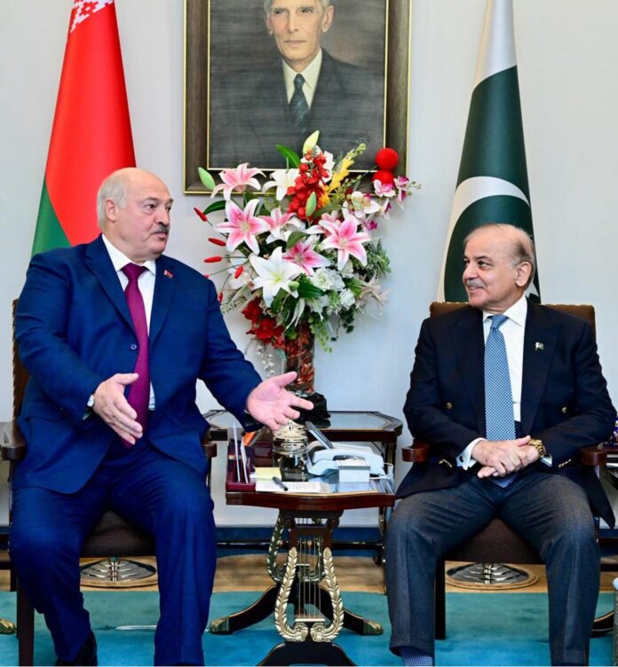 Pakistan, Belarus leaders resolve for stronger bilateral trade, commerce ties