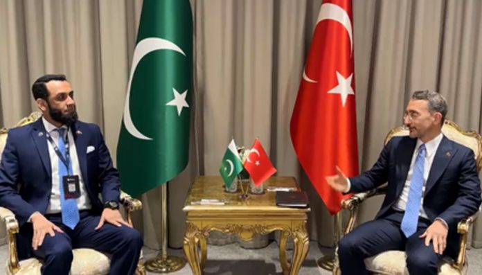 Tarar discusses strengthening of media coop with Turkish Presidency’s Communications head