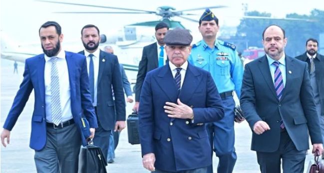 PM leaves for Pakistan after attending D-8 Summit in Cairo