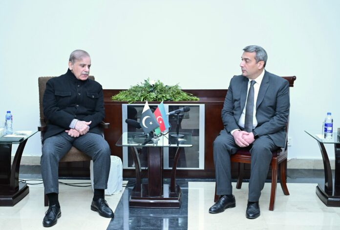 PM condoles with Azeri ambassador over loss of lives in airplane crash