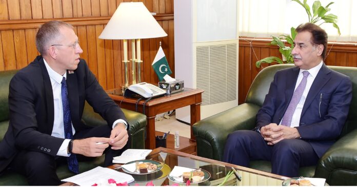 NA speaker, Belarusian envoy discuss bilateral ties, parliamentary cooperation
