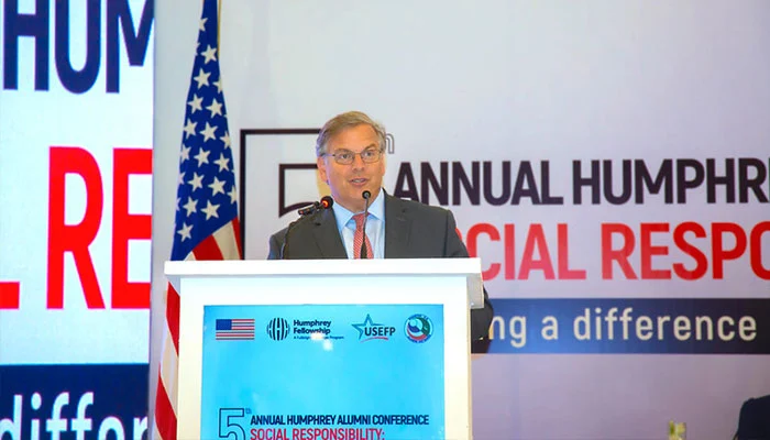Humphrey alumni conference focused on social responsibility