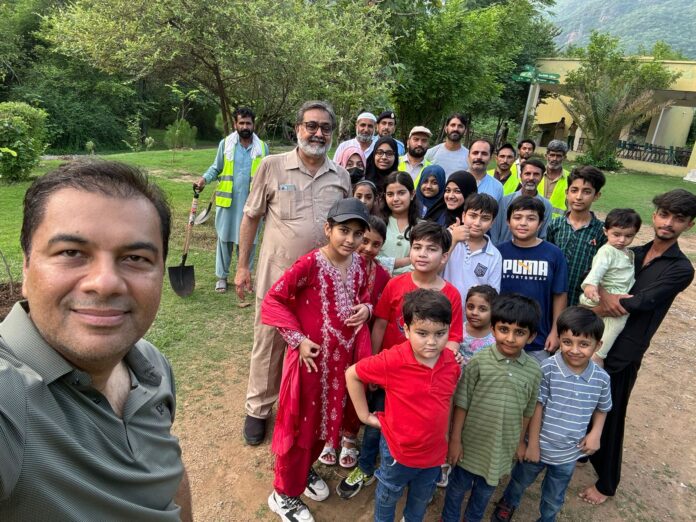 #selfiewithtree: CDA Chairman leads tree plantation drive at Trail 5