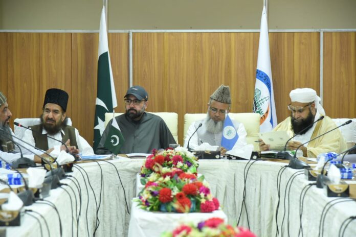Ulema’s role indispensable for promoting unity, brotherhood, peace in country: Salik