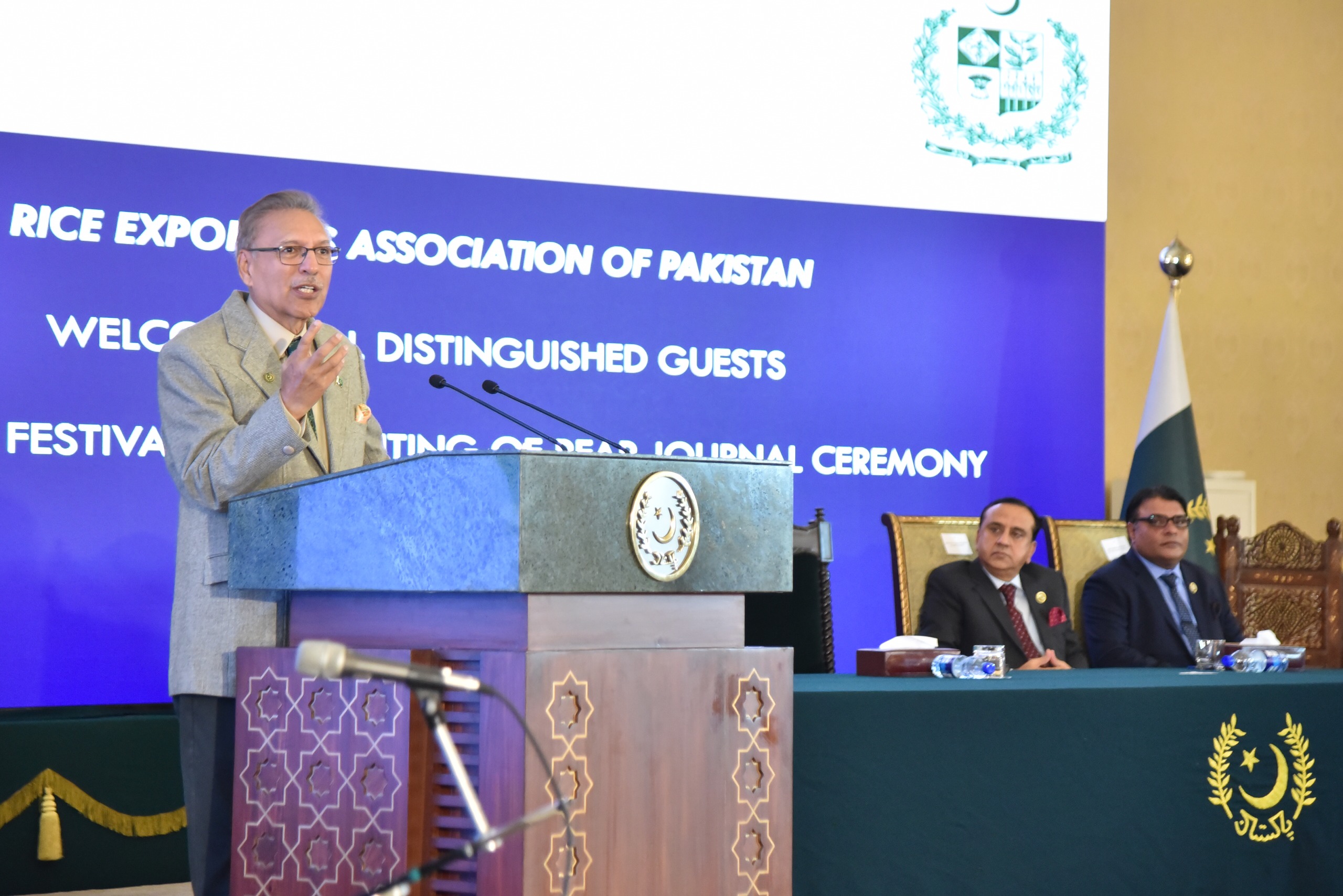 President stresses upon attitudinal change as key to growth of any sector in economy