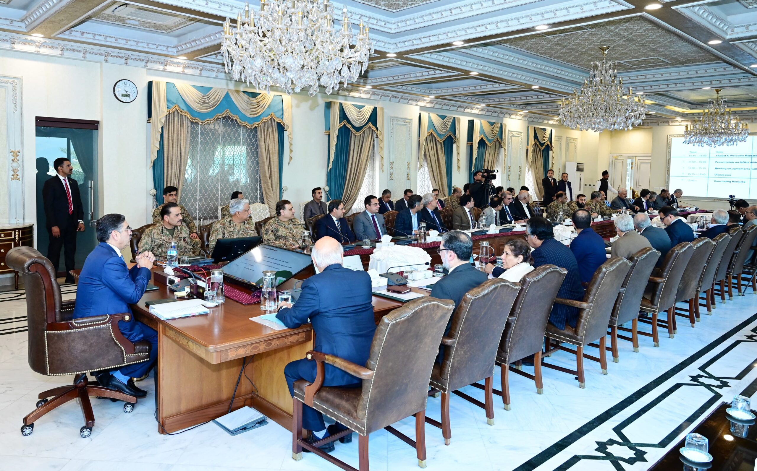 PM stresses realisation of SIFC’s envisioned long-term economic dividends