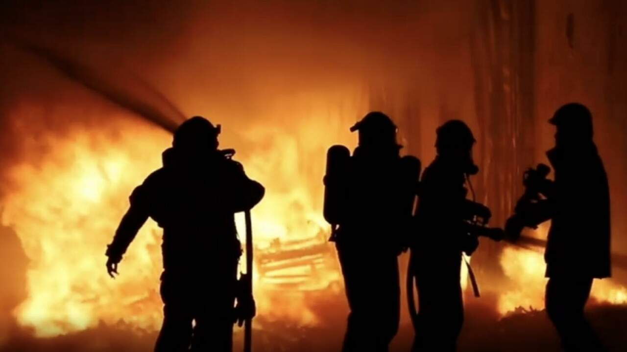 Pakistan’s Dubai Consulate team visits injured of Ajman fire incident