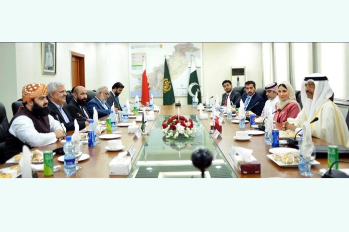 Pakistan, Bahrain to enhance cooperation in Postal & Communication Sector