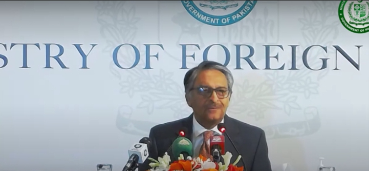 Pakistan condemns Gaza siege, Israeli aggression; demands right of self-determination to Palestinians: FM