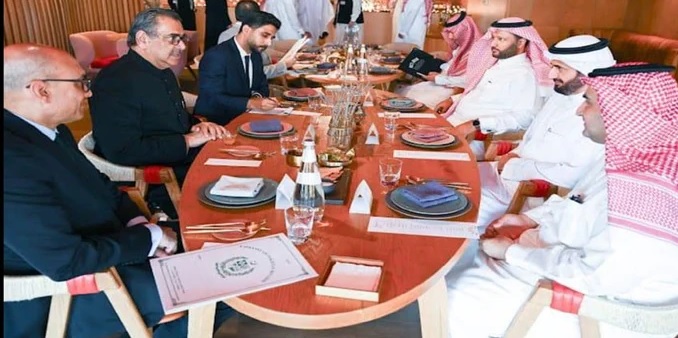 Saudi govt to enhance facilities for Pakistani pilgrims during Hajj 2024: Aneeq