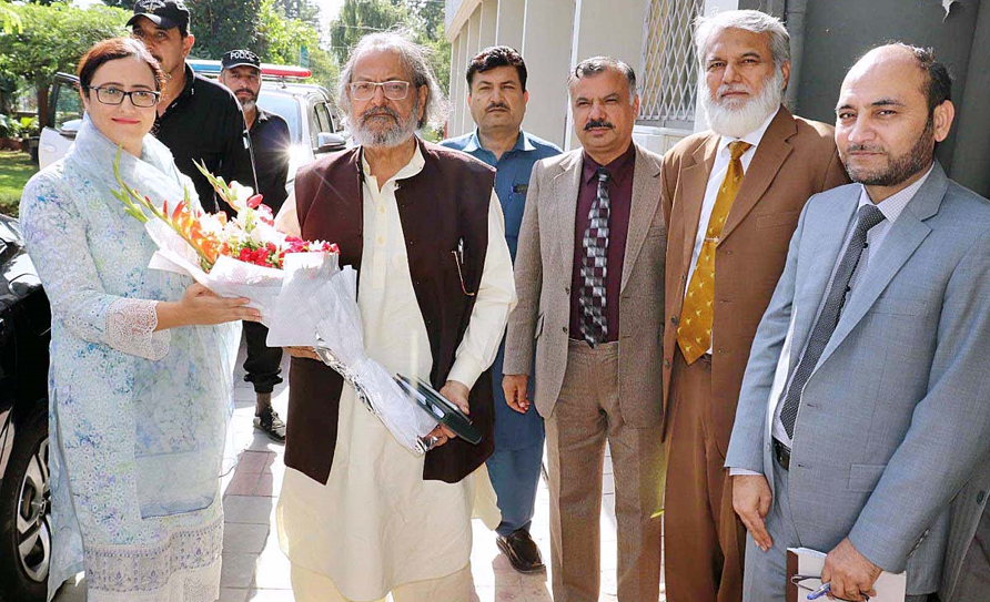 Madad orders FDE to resolve its issues on war footing