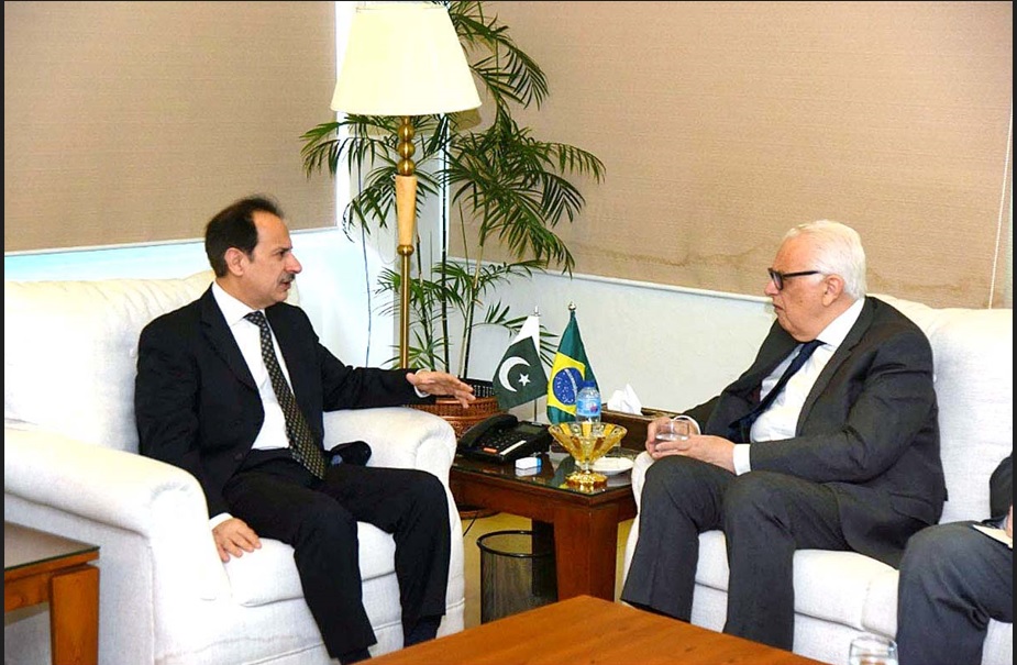 Brazilian ambassador calls on Health Minister