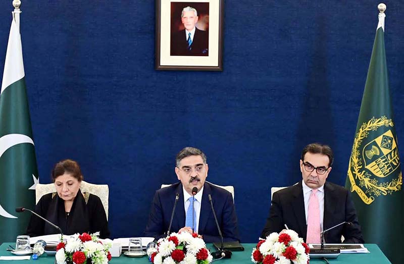 Task force to determine sizes of federal, provincial govts: PM