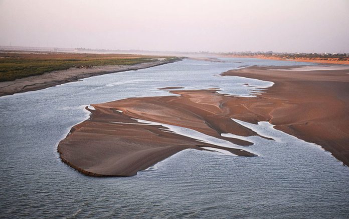 Indus River’s per capita water availability decline below 1000 cubic meters alarming: Speakers