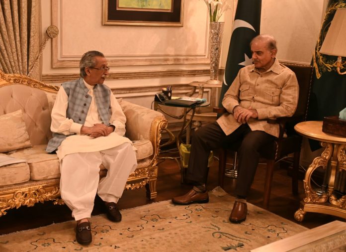Former Speaker Punjab Assembly calls on PM
